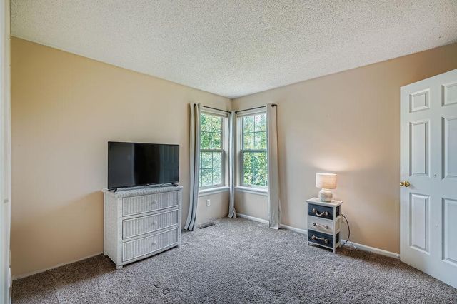 16373 Javari Court, Lakeville, MN 55044