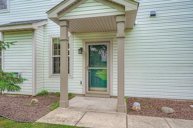 16373 Javari Court, Lakeville, MN 55044