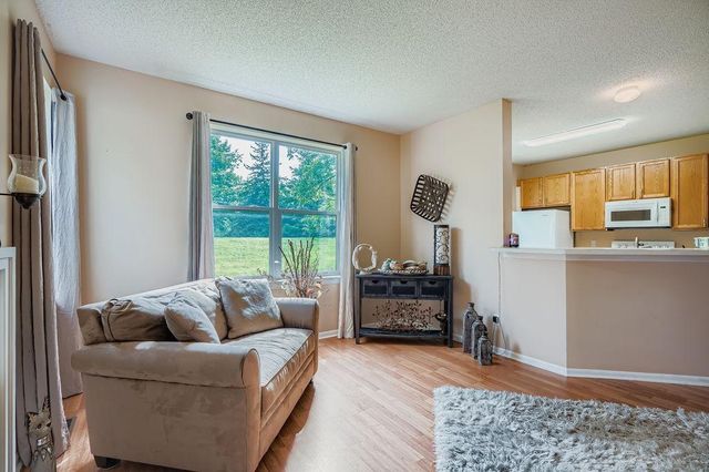 16373 Javari Court, Lakeville, MN 55044