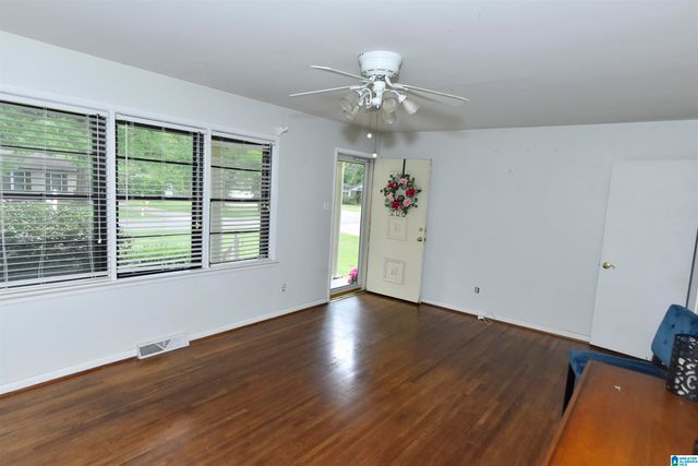 206 MABELON COURT, Hueytown, AL 35023