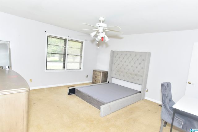 206 MABELON COURT, Hueytown, AL 35023