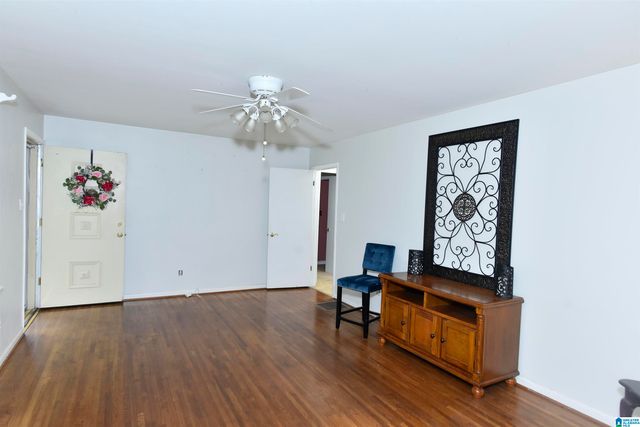 206 MABELON COURT, Hueytown, AL 35023