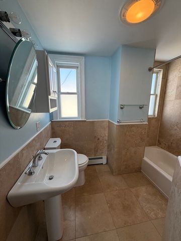 8 Sheafe 3, Brookline, MA 02467