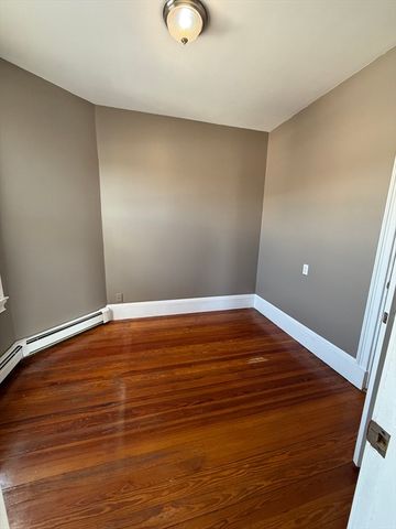 8 Sheafe 3, Brookline, MA 02467