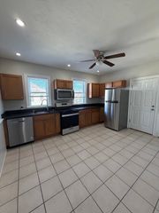 8 Sheafe 3, Brookline, MA 02467