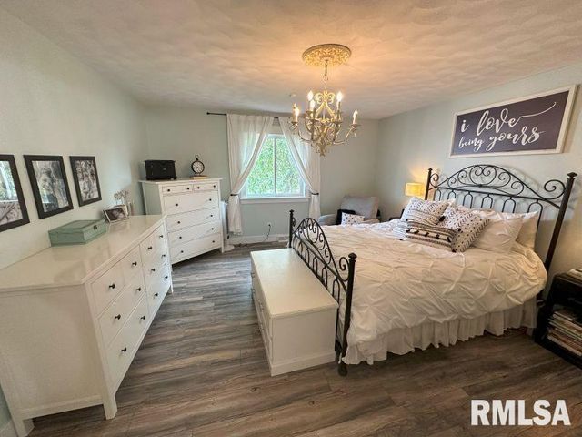 1144 BROOKVIEW Drive, De Witt, IA 52742