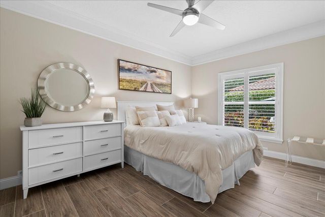 311 Hummingbird Point, Jupiter, FL 33458