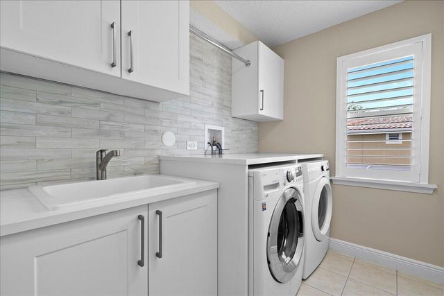 311 Hummingbird Point, Jupiter, FL 33458