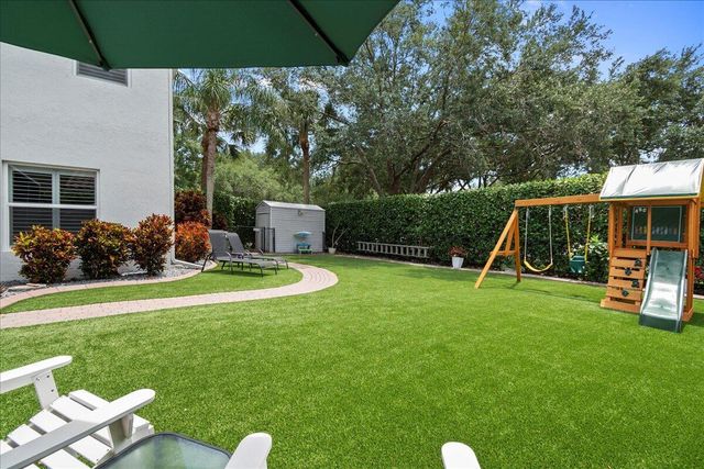 311 Hummingbird Point, Jupiter, FL 33458