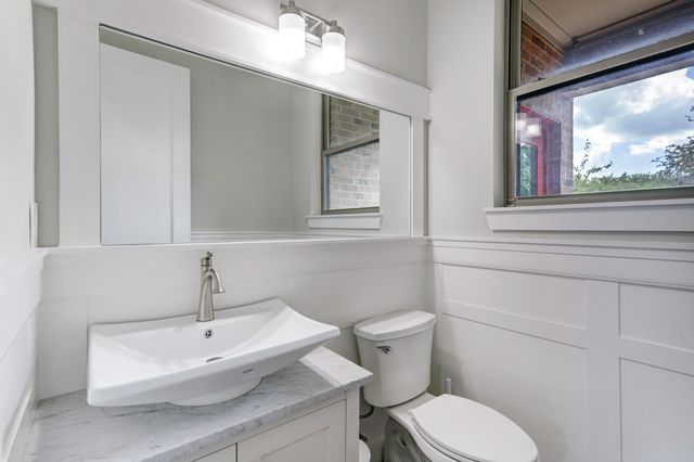 1706 Francis Street B, Houston, TX 77004