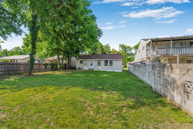 252 E 45th Place, Tulsa, OK 74105