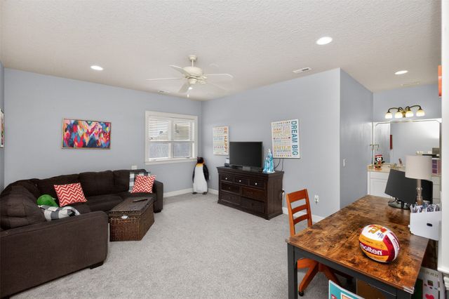 2817 NE Seneca Drive, Ankeny, IA 50021
