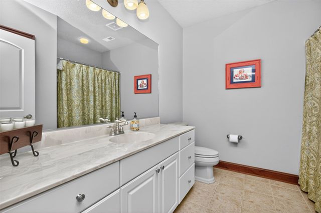 2817 NE Seneca Drive, Ankeny, IA 50021