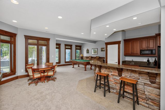 2817 NE Seneca Drive, Ankeny, IA 50021