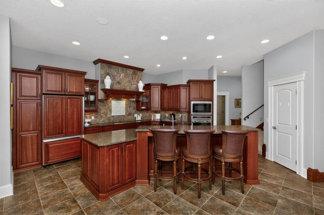 2817 NE Seneca Drive, Ankeny, IA 50021