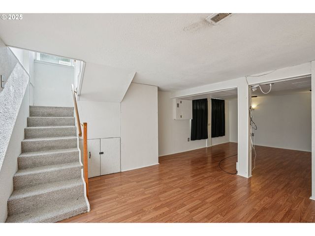 12506 Ne 49TH St, Vancouver, WA 98682