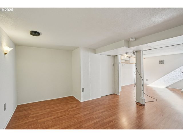 12506 Ne 49TH St, Vancouver, WA 98682