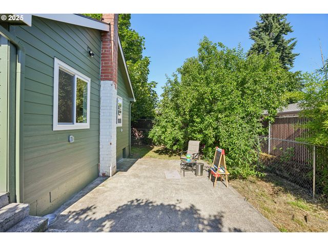 12506 Ne 49TH St, Vancouver, WA 98682