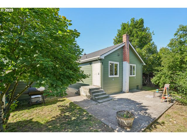 12506 Ne 49TH St, Vancouver, WA 98682