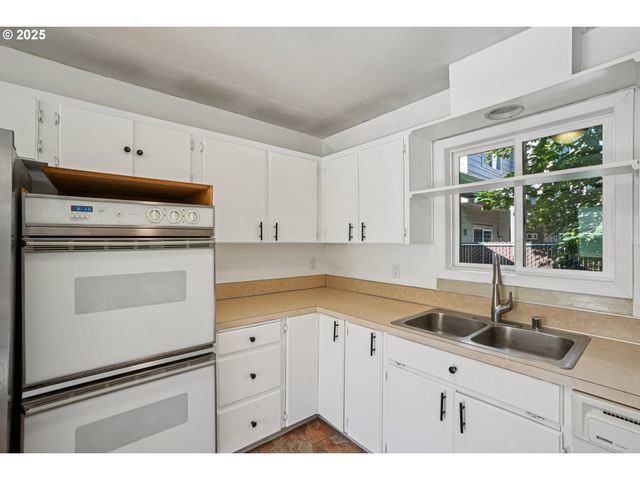 12506 Ne 49TH St, Vancouver, WA 98682