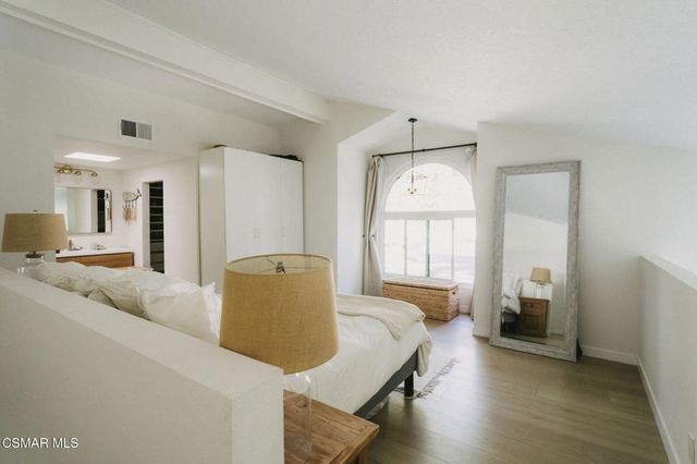 5716 Skyview Way B, Agoura Hills, CA 91301