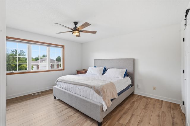 214 NW Ridgeline Drive, Ankeny, IA 50023