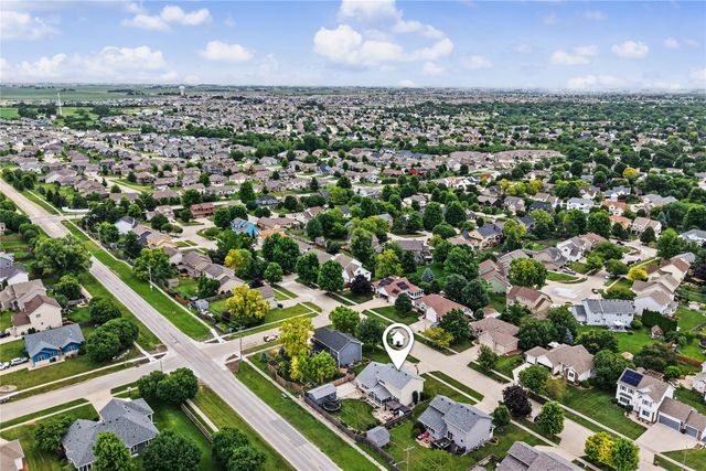 214 NW Ridgeline Drive, Ankeny, IA 50023