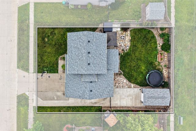 214 NW Ridgeline Drive, Ankeny, IA 50023