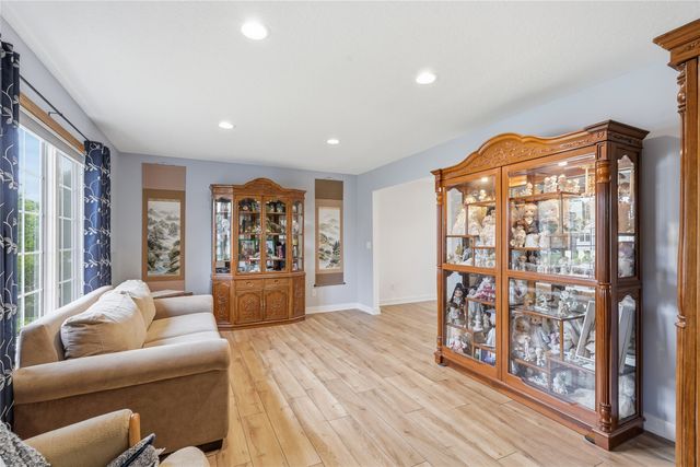 214 NW Ridgeline Drive, Ankeny, IA 50023