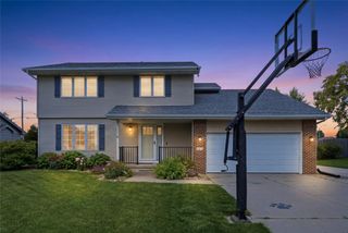 214 NW Ridgeline Drive, Ankeny, IA 50023