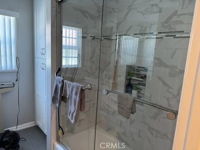 5307 Vanalden, Los Angeles, CA 91356