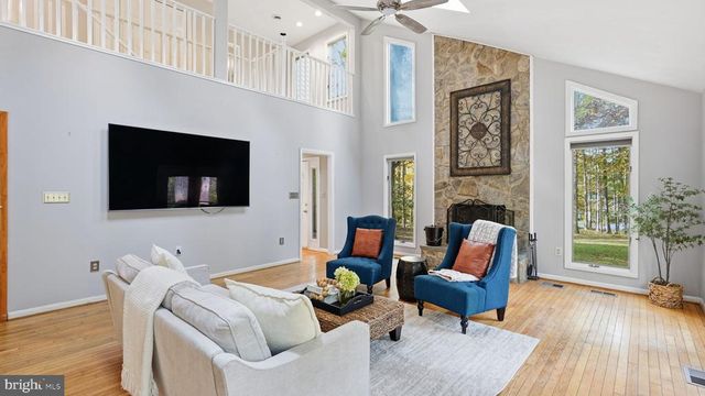 8805 PEPPERIDGE DR, Spotsylvania, VA 22553