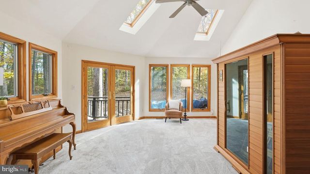 8805 PEPPERIDGE DR, Spotsylvania, VA 22553