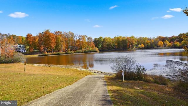 8805 PEPPERIDGE DR, Spotsylvania, VA 22553