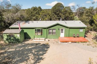 8 RAMPART Road, Tijeras, NM 87059