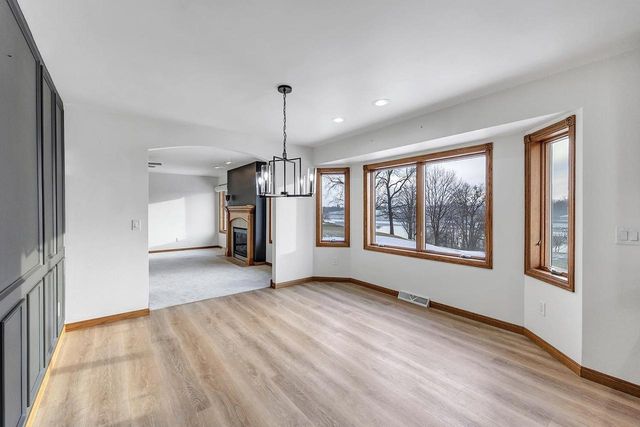 4207 LOST DAUPHIN ROAD, De Pere, WI 54115