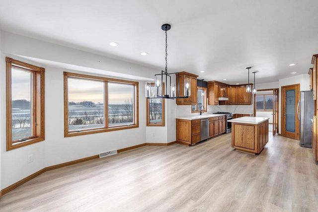 4207 LOST DAUPHIN ROAD, De Pere, WI 54115