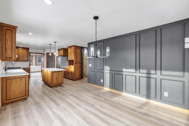 4207 LOST DAUPHIN ROAD, De Pere, WI 54115