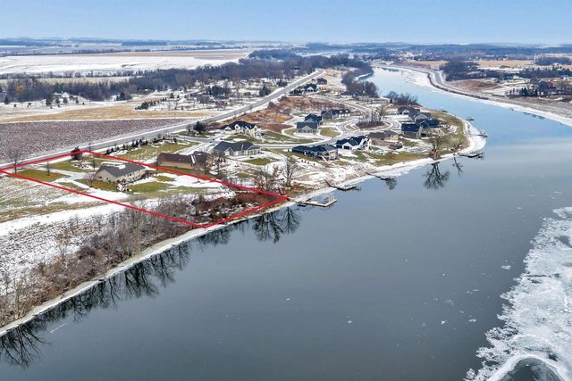 4207 LOST DAUPHIN ROAD, De Pere, WI 54115