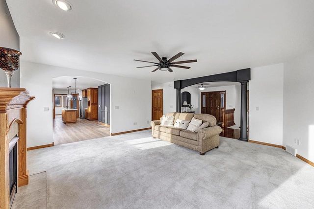 4207 LOST DAUPHIN ROAD, De Pere, WI 54115