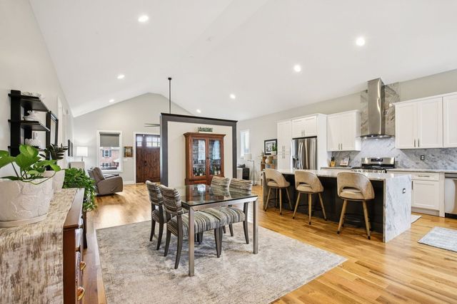 915 Emmett Ave, Nashville, TN 37206