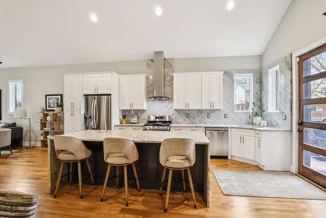 915 Emmett Ave, Nashville, TN 37206