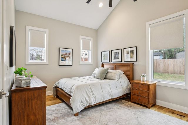 915 Emmett Ave, Nashville, TN 37206