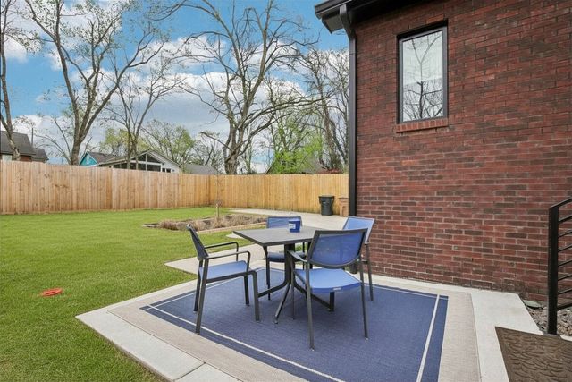 915 Emmett Ave, Nashville, TN 37206