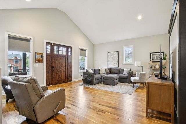 915 Emmett Ave, Nashville, TN 37206