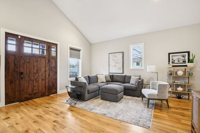 915 Emmett Ave, Nashville, TN 37206