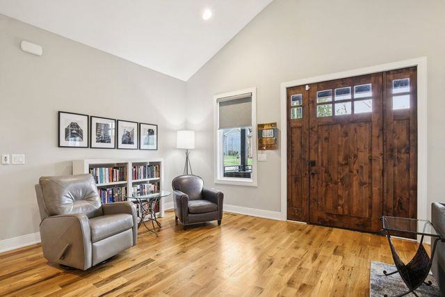 915 Emmett Ave, Nashville, TN 37206