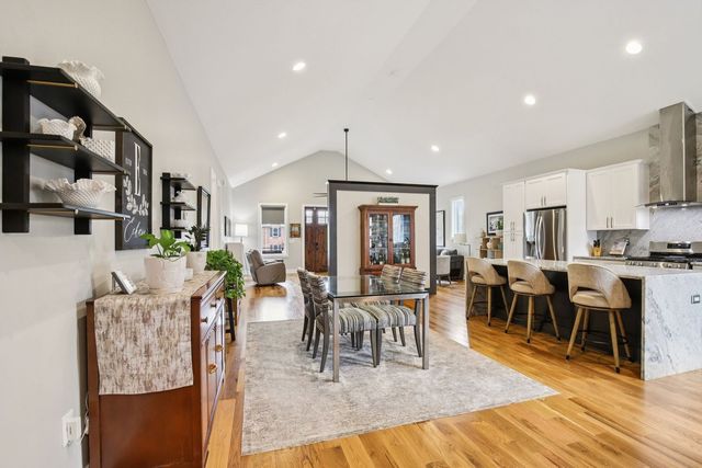 915 Emmett Ave, Nashville, TN 37206