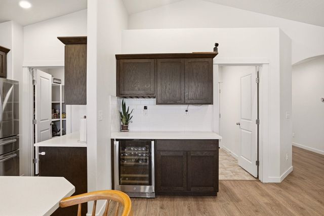 14616 E Caprio Ave, Spokane Valley, WA 99216