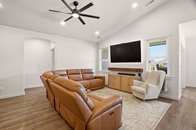 14616 E Caprio Ave, Spokane Valley, WA 99216
